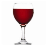 Misket sklo na červené víno